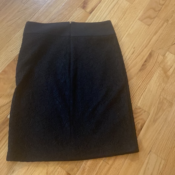 Women’s BCBGeneration skirt. Black. Size 4 - Picture 3 of 6